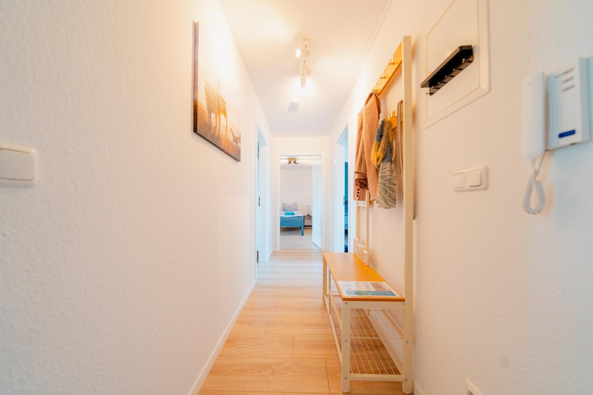 Zentrale Wohlfuehlwohnung - Ideal Fuer Ihren Urlaub Oder Die Geschaeftsreise Magdeburgo Esterno foto