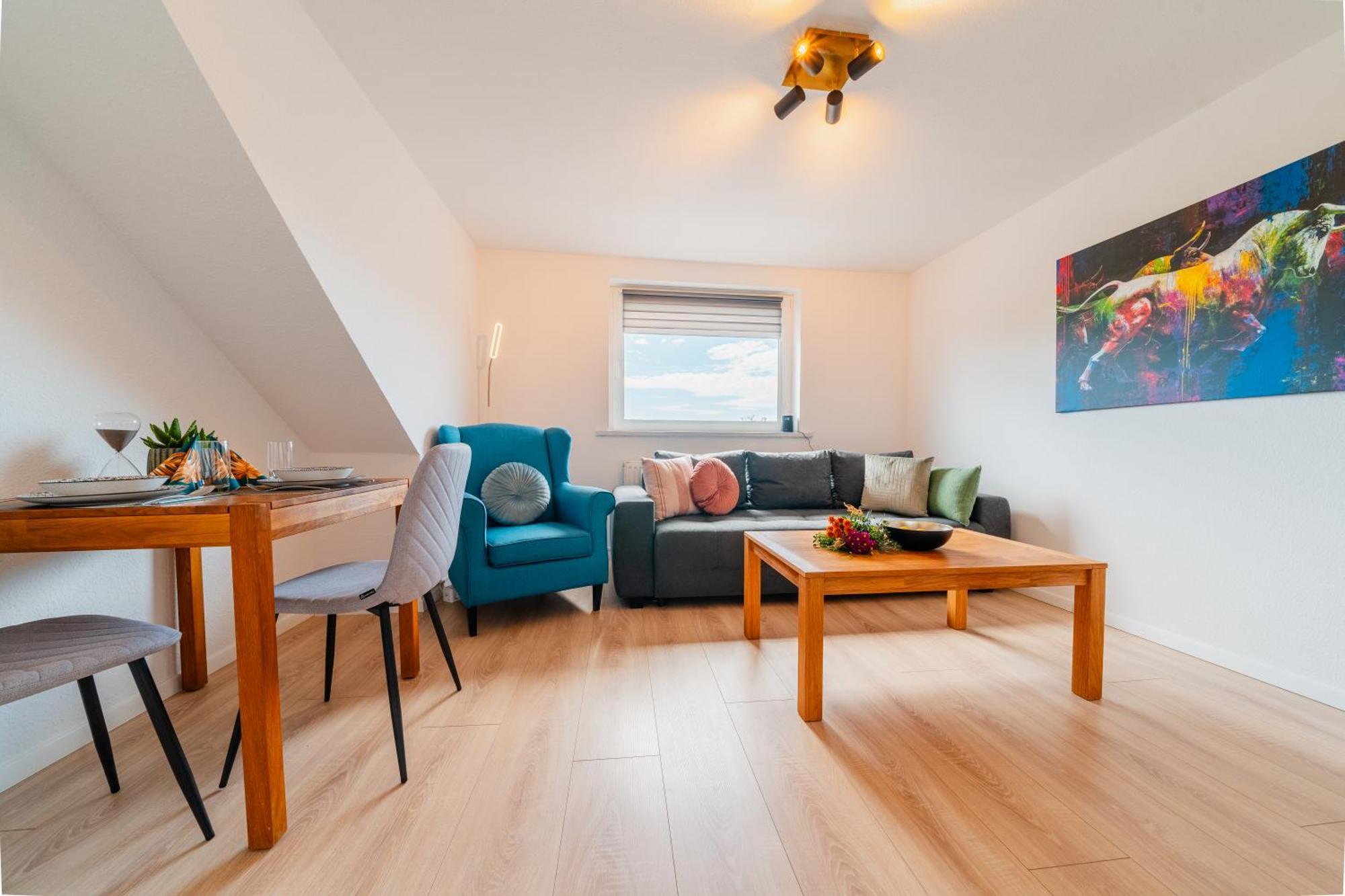 Zentrale Wohlfuehlwohnung - Ideal Fuer Ihren Urlaub Oder Die Geschaeftsreise Magdeburgo Esterno foto